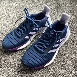 Women’s adidas tennis shoes